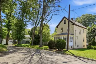 114 Franklin Pl, Roselle Park, NJ 07204 - Photo 3