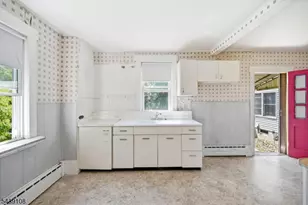 114 Franklin Pl, Roselle Park, NJ 07204 - Photo 15