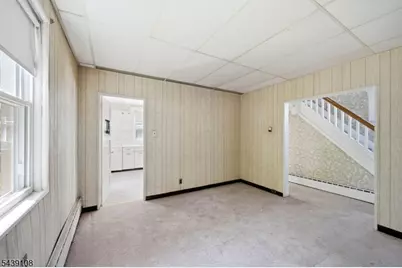 114 Franklin Pl, Roselle Park, NJ 07204 - Photo 9