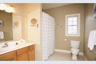 1677 Springfield Ave #13, Maplewood, NJ 07040 - Photo 9