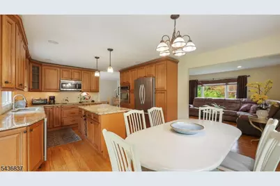 5 Maple Dr, Warren Township, NJ 07059 - Photo 11
