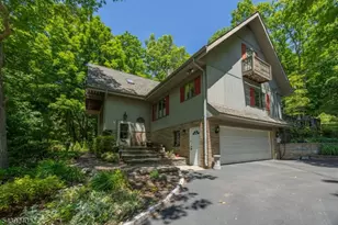 1150 Lakeside Dr E, Vernon, NJ 07422 - Photo 1
