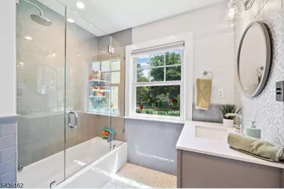 48 Edgemont Rd, Montclair, NJ 07042 - Photo 37