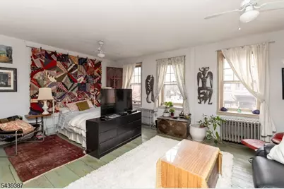 21 N 2nd St, Pennsylvania, NJ 18042 - Photo 19