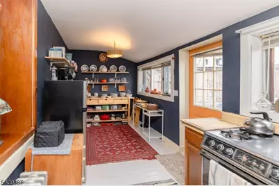 21 N 2nd St, Pennsylvania, NJ 18042 - Photo 15
