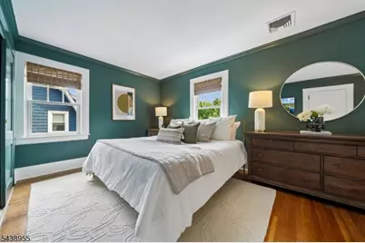 20 Euclid Pl, Montclair, NJ 07042 - Photo 15