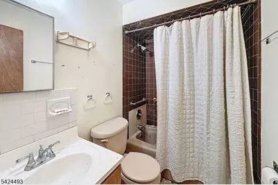 142 Valley View Dr, Rockaway Township, NJ 07866 - Photo 17