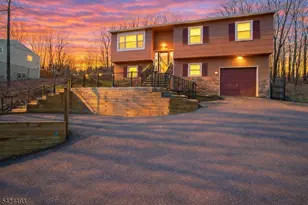 142 Valley View Dr, Rockaway Township, NJ 07866 - Photo 1