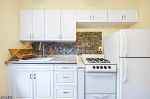 97 Berkeley Ave, Bloomfield, NJ 07003 - Photo 15