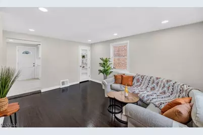 1380 Hamilton St, Elizabeth, NJ 07208 - Photo 3