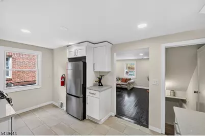 1380 Hamilton St, Elizabeth, NJ 07208 - Photo 7