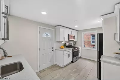1380 Hamilton St, Elizabeth, NJ 07208 - Photo 9