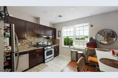 1209 Summit Ave #405, Jersey City, NJ 07307 - Photo 9
