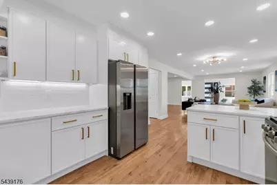 951 Grandview Ave, Union Township, NJ 07083 - Photo 21