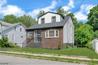 951 Grandview Ave, Union Township, NJ 07083 - Photo 3