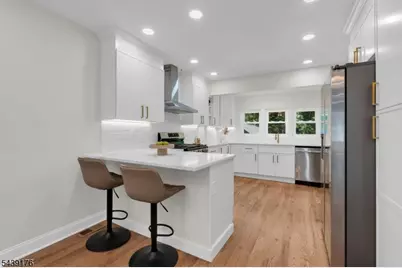 951 Grandview Ave, Union Township, NJ 07083 - Photo 17