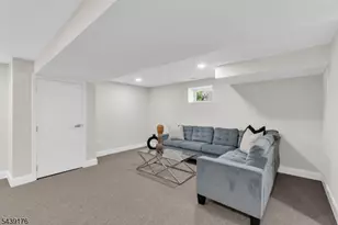 951 Grandview Ave, Union Township, NJ 07083 - Photo 39