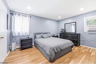 2530 Stillwell Rd, Union Township, NJ 07083 - Photo 11