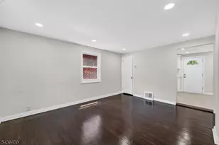 1378 Hamilton St, Elizabeth, NJ 07208 - Photo 9