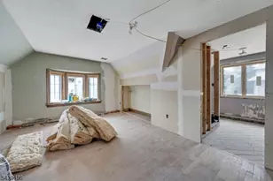 541 Page Ave, Lyndhurst Township, NJ 07071 - Photo 29