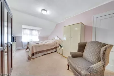 541 Page Ave, Lyndhurst Township, NJ 07071 - Photo 17
