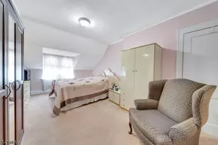 541 Page Ave, Lyndhurst Township, NJ 07071 - Photo 17