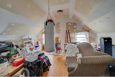 541 Page Ave, Lyndhurst Township, NJ 07071 - Photo 39