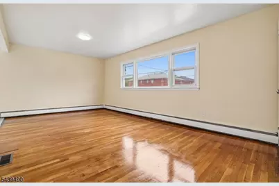 51 Tremont Ter, Irvington, NJ 07111 - Photo 5