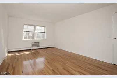 565 Grove St #D-16, Clifton, NJ 07013 - Photo 19