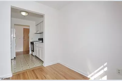 565 Grove St #D-16, Clifton, NJ 07013 - Photo 13