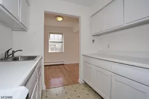 565 Grove St, Clifton, NJ 07013 - Photo 17