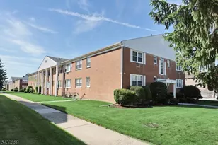 565 Grove St, Clifton, NJ 07013 - Photo 3