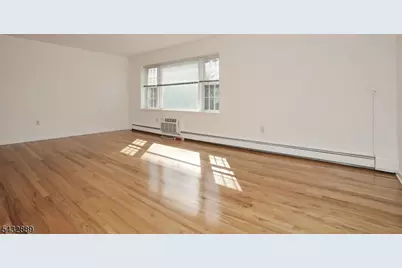565 Grove St #D-16, Clifton, NJ 07013 - Photo 7