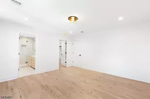 130 Warren St, Clifton, NJ 07013 - Photo 17
