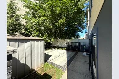 64 Montclair Ave #3, Newark, NJ 07104 - Photo 11