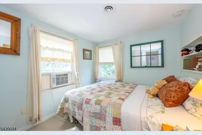 33 Glenview Dr, West Orange Township, NJ 07052 - Photo 29