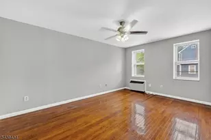 19 Lyons Ave, Newark, NJ 07112 - Photo 5
