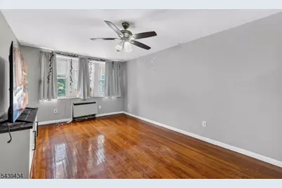 19 Lyons Ave #204, Newark, NJ 07112 - Photo 9