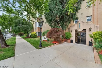 19 Lyons Ave #204, Newark, NJ 07112 - Photo 19