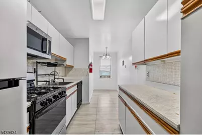 19 Lyons Ave #204, Newark, NJ 07112 - Photo 13