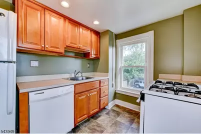 185 W Cliff St, Somerville, NJ 08876 - Photo 17