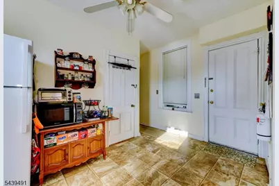 185 W Cliff St, Somerville, NJ 08876 - Photo 5