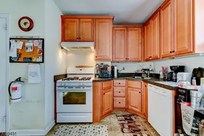 185 W Cliff St, Somerville, NJ 08876 - Photo 13