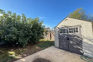 233 Malvern St, Newark, NJ 07105 - Photo 17