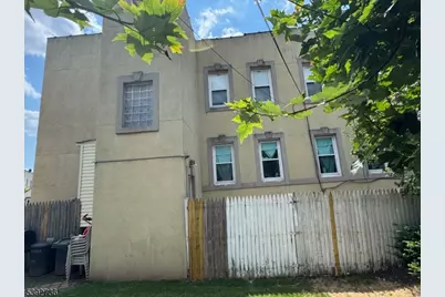 233 Malvern St, Newark, NJ 07105 - Photo 15