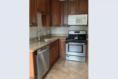 233 Malvern St, Newark, NJ 07105 - Photo 9
