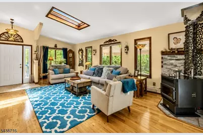 11 Rippling Brook Dr, Vernon, NJ 07422 - Photo 5