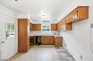 427 Warwick Turnpike, West Milford, NJ 07421 - Photo 13