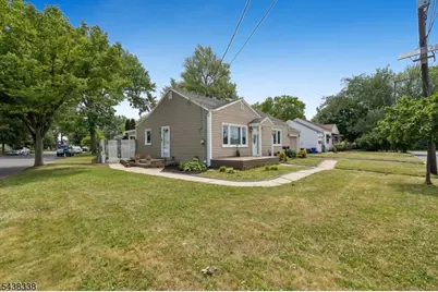 1983 Barnett St, Rahway, NJ 07065 - Photo 27