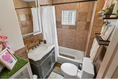 1983 Barnett St, Rahway, NJ 07065 - Photo 11